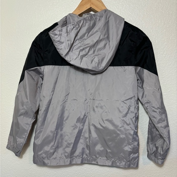 Cat and Jack Windbreaker Hooded Jacket Size 10/12 Gray & Black | casual | basic - Picture 4 of 5